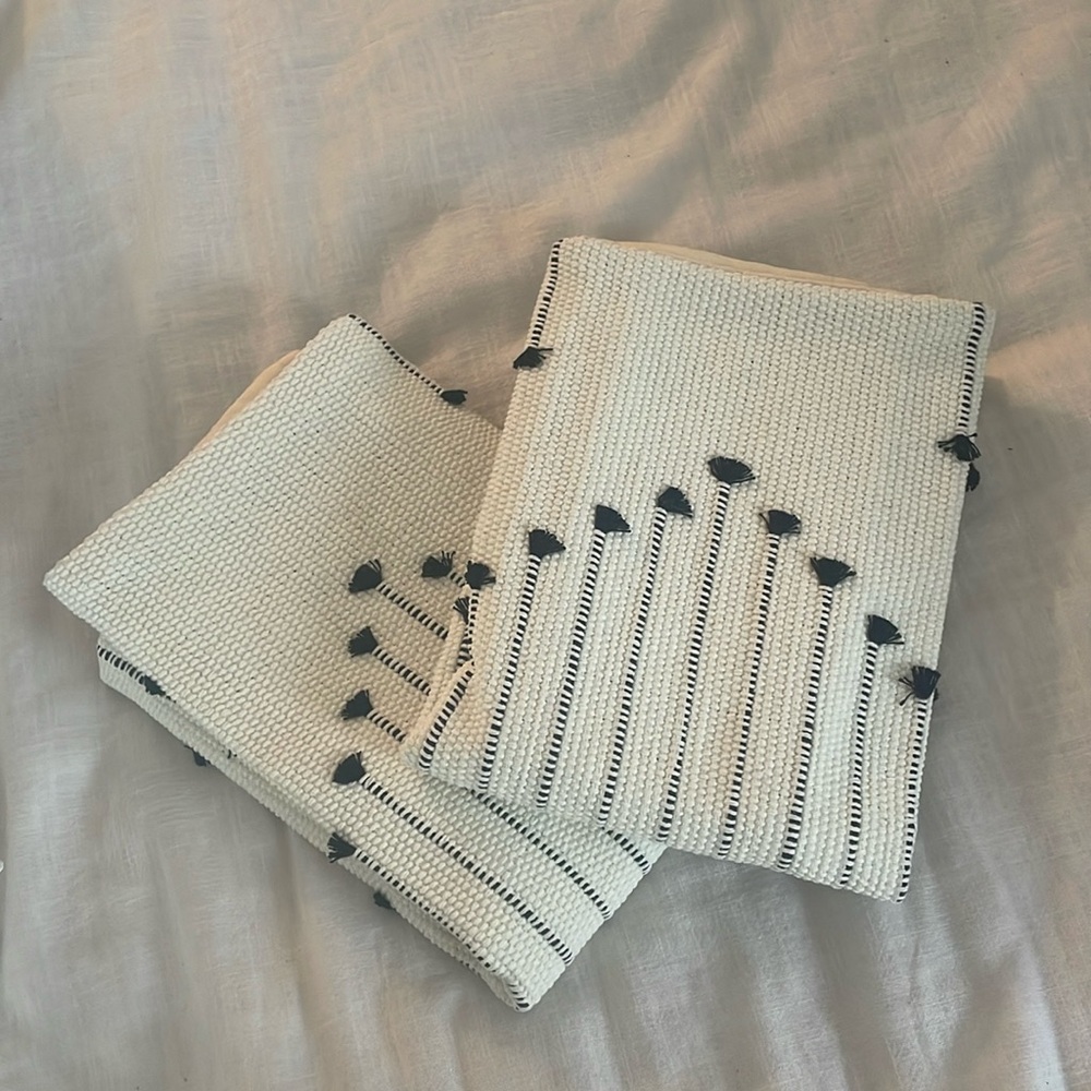 2 Pillow Covers - Picture 1 of 3